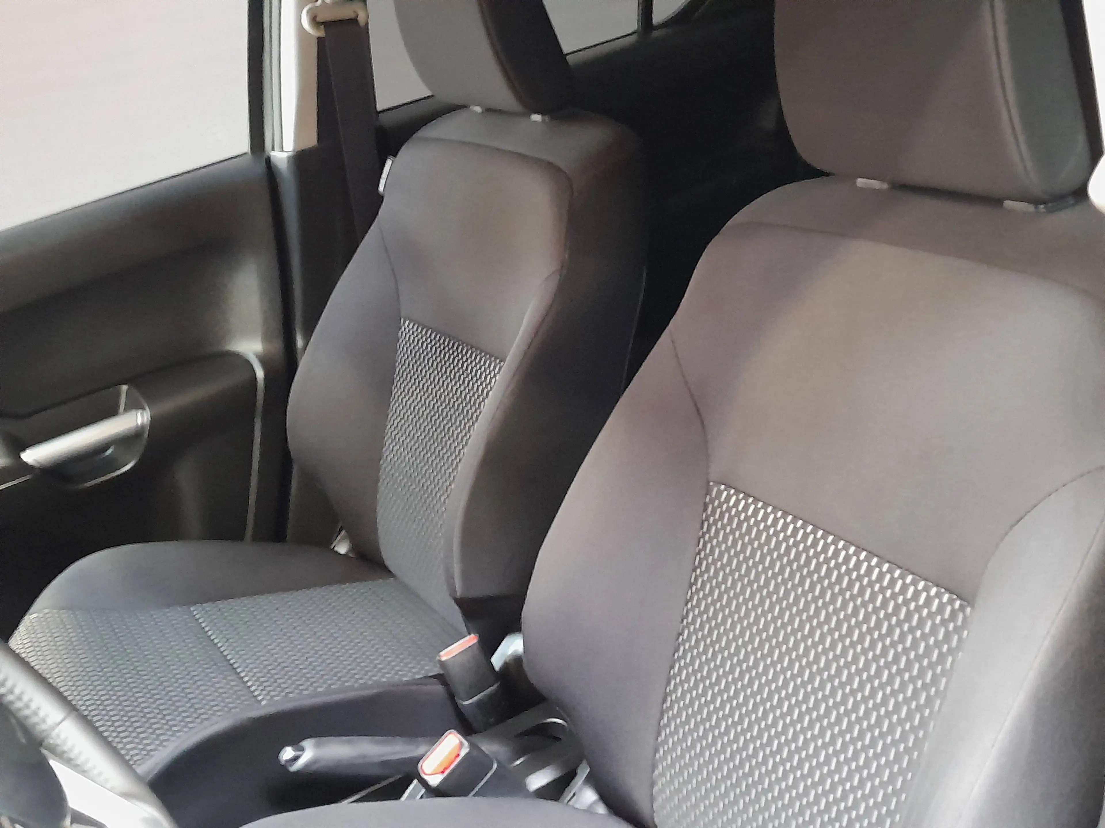 Suzuki Ignis 1.3i 16v GLX Automaat — photo 11