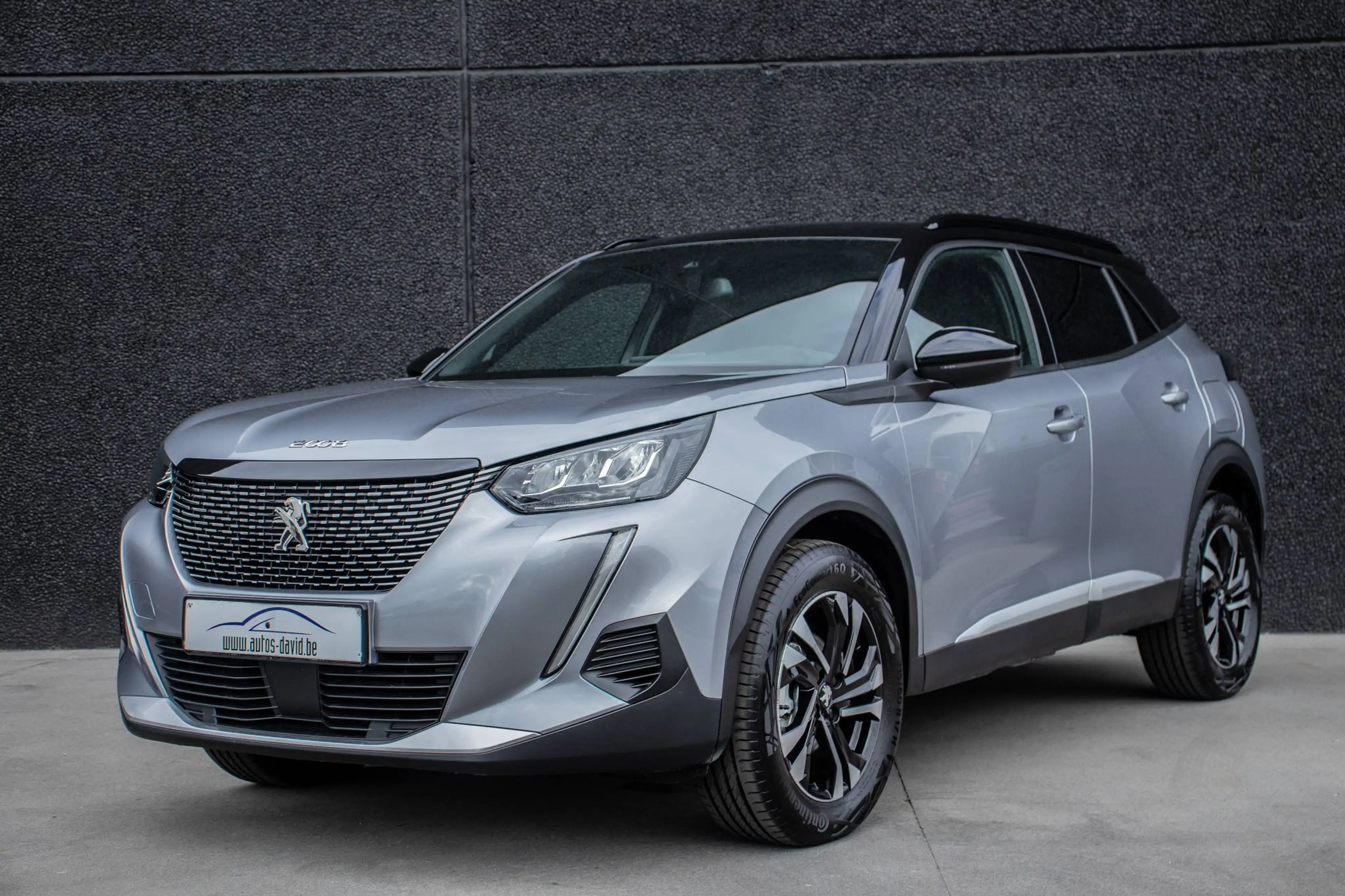 Peugeot 2008 1.2i PureTech Turbo / 2.547 KM / APPLE CARPLAY / CAMERA / 360° / 3D COCKPIT / CRUISECONTROL / AIRCO / LED — photo 4
