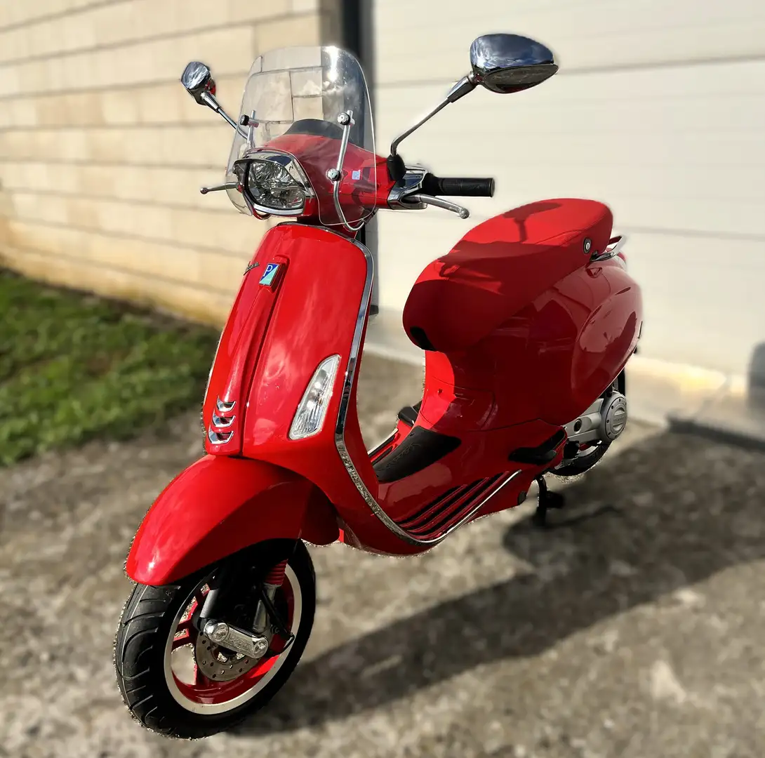Vespa Sprint 50 Sprint 50 4T RED, 06/2019 - 6.900km, gepflegt Rot - 1