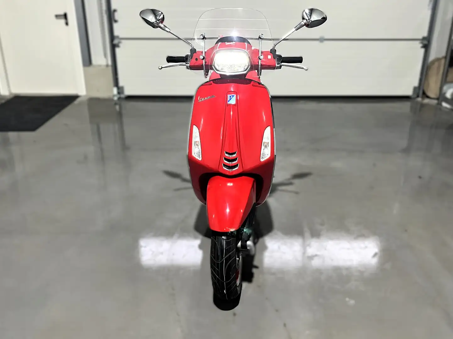 Vespa Sprint 50 Sprint 50 4T RED, 06/2019 - 6.900km, gepflegt Roşu - 2