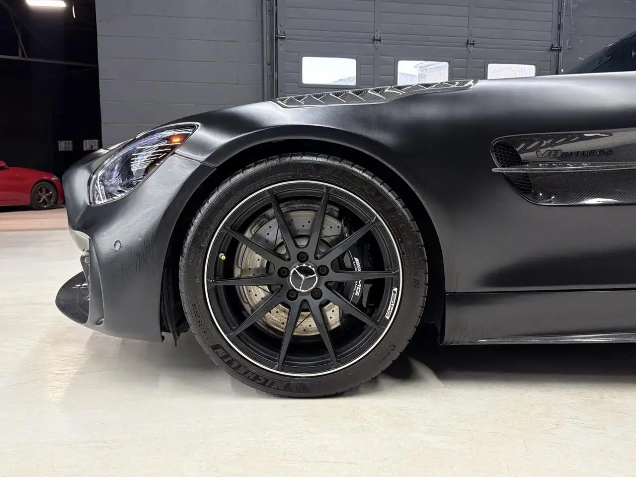 Mercedes-Benz AMG GT снимка Mercedes-Benz AMG GT