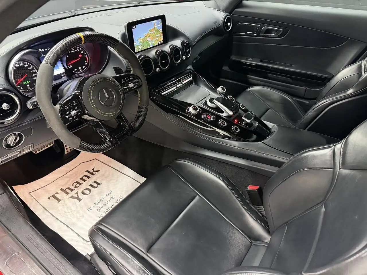 Mercedes-Benz AMG GT снимка Mercedes-Benz AMG GT