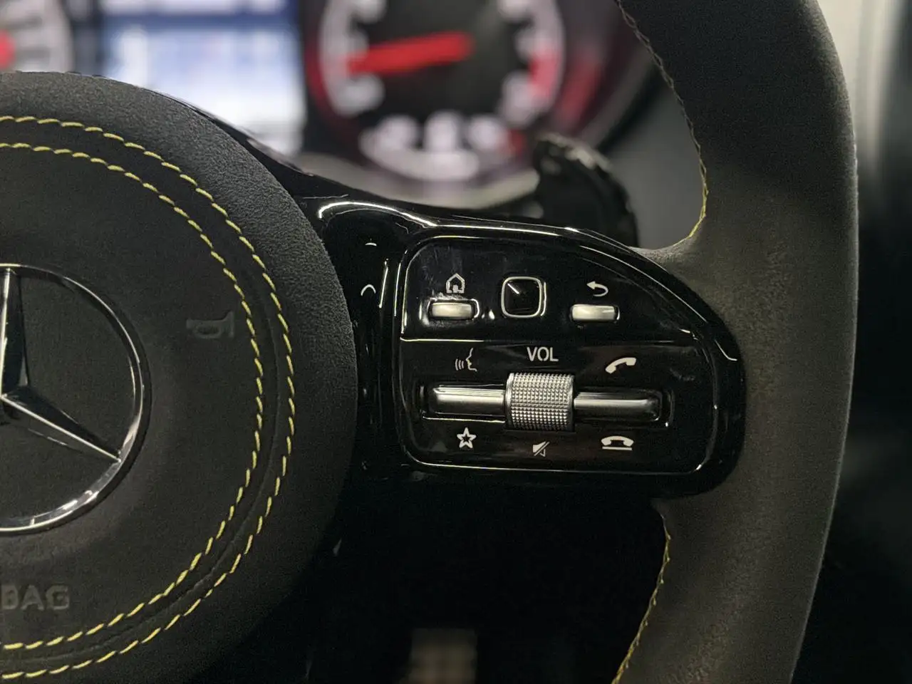Mercedes-Benz AMG GT снимка Mercedes-Benz AMG GT
