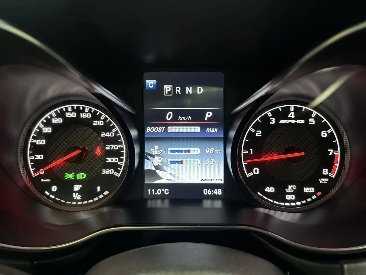 Mercedes-Benz AMG GT снимка Mercedes-Benz AMG GT