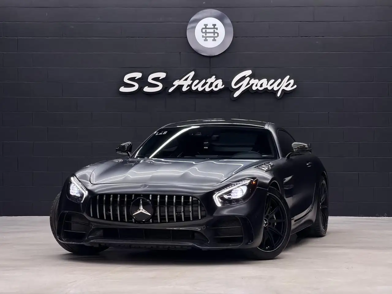 2017 Mercedes-Benz AMG GT
