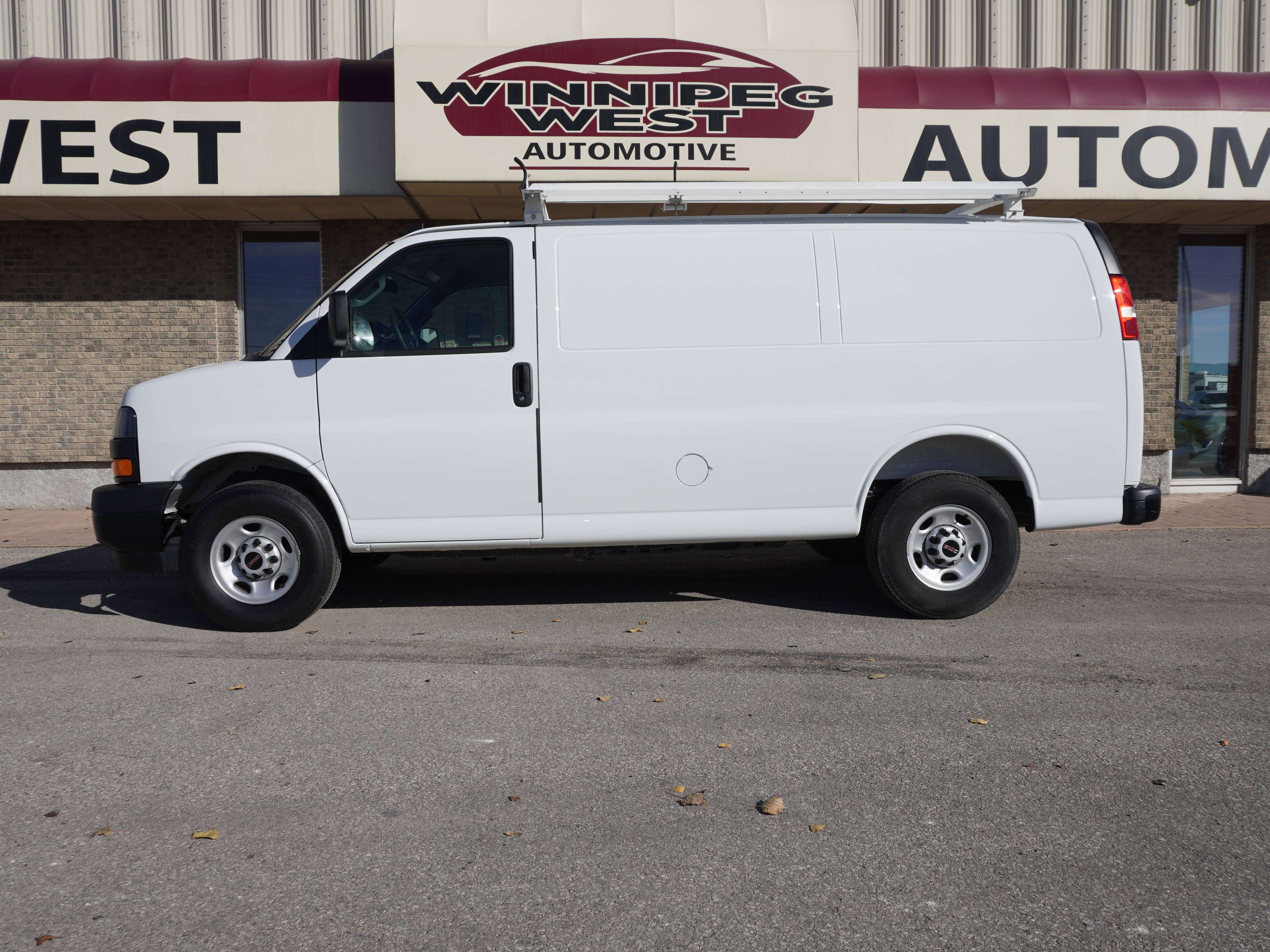 2025 GMC Savana 2500 Cargo Van