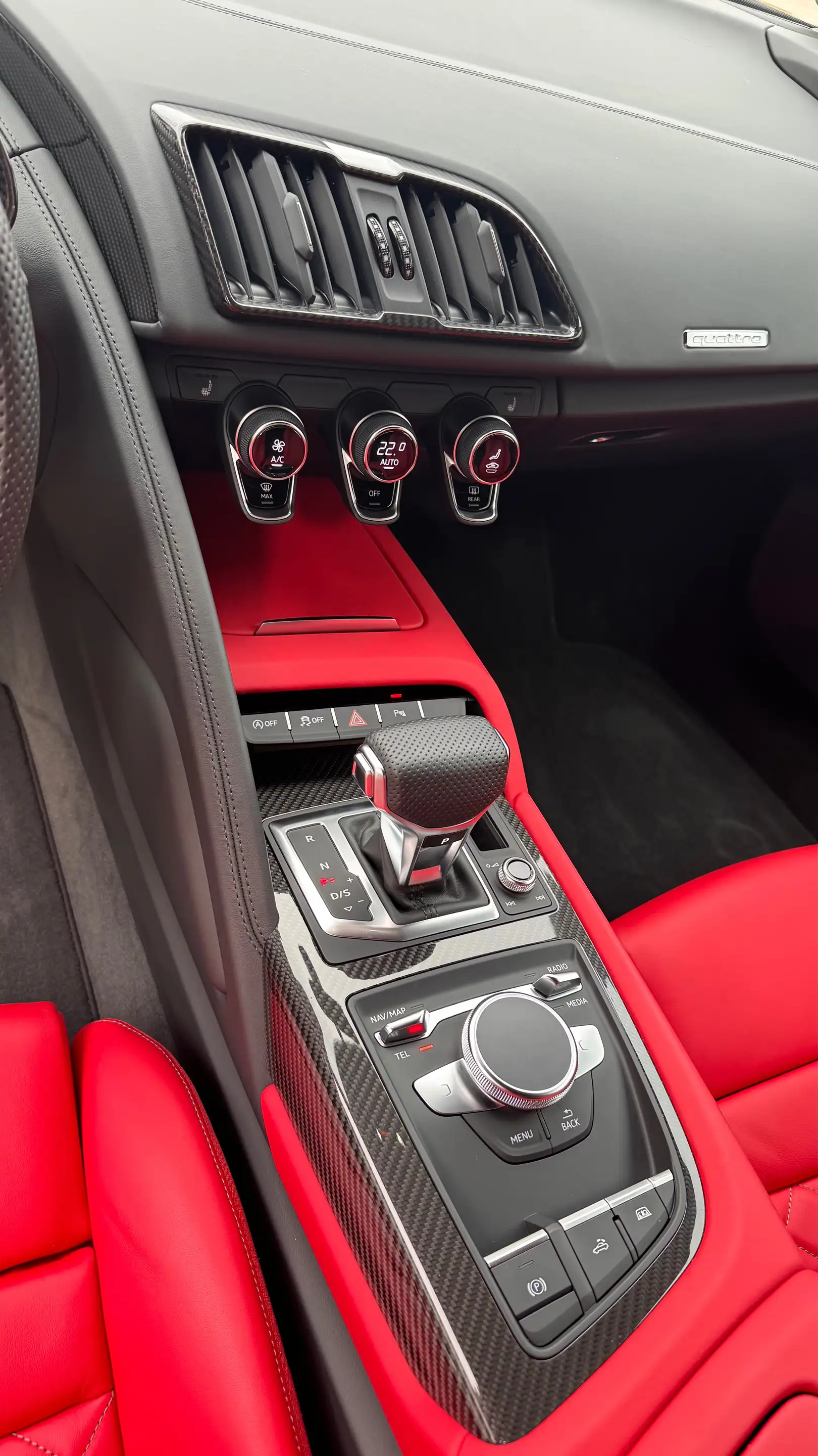 Audi R8 5.2 FSI quattro performance — photo 13
