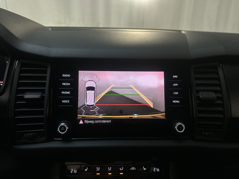 Skoda Kodiaq 1.5 TSI Sportline Business Camera Stoelverwarming — photo 11