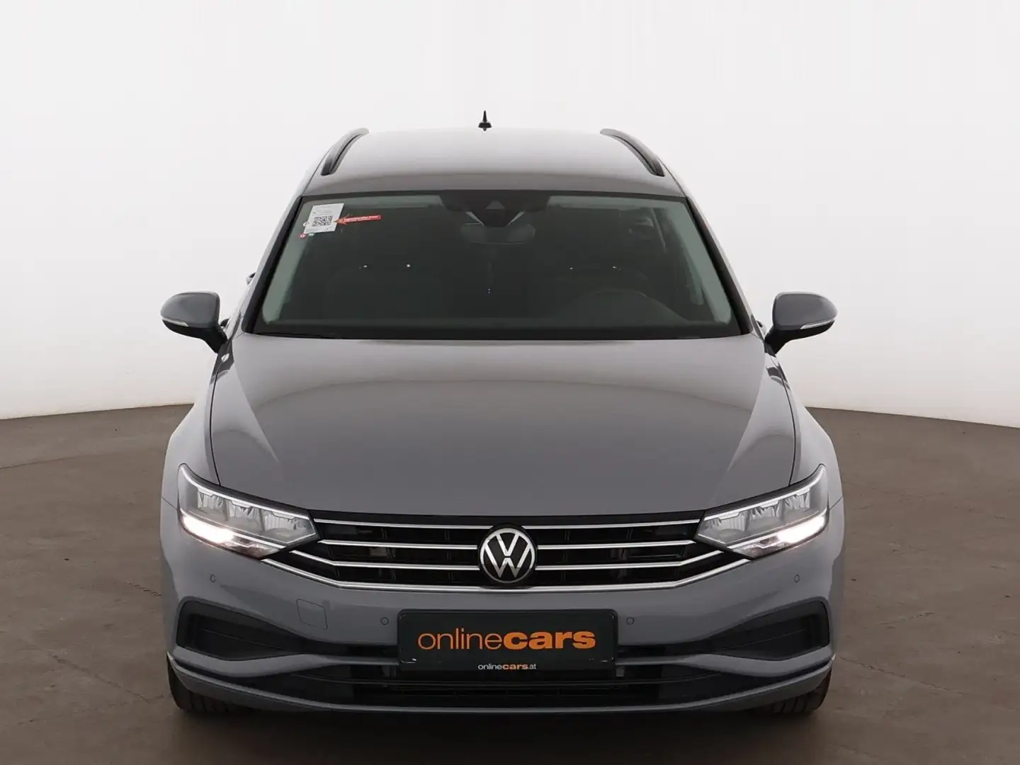 Volkswagen Passat Variant 2.0 TDI Aut LED RADAR NAVI SITZHZG Grau - 2