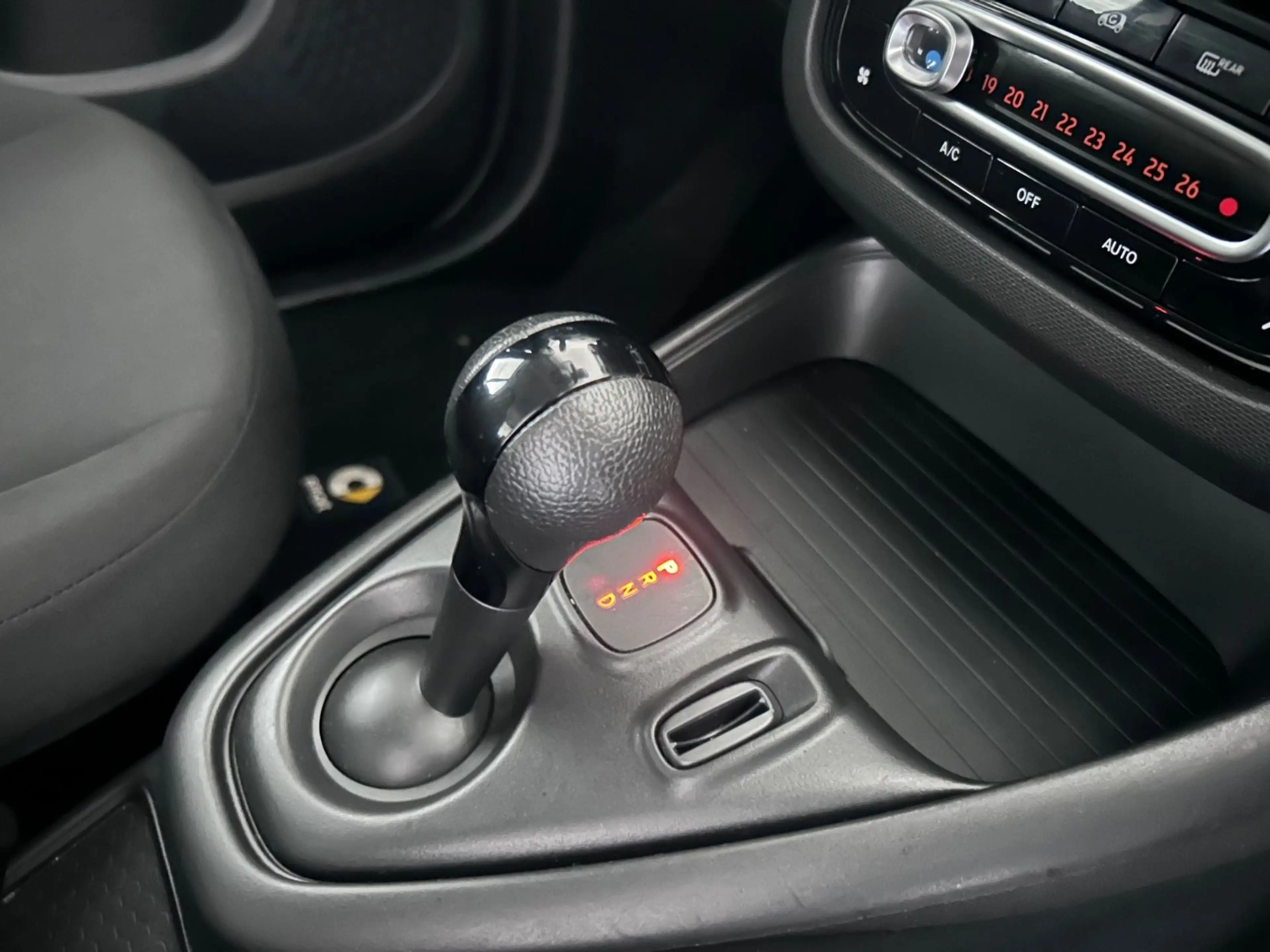 smart forTwo coupe electric drive / EQ — photo 10