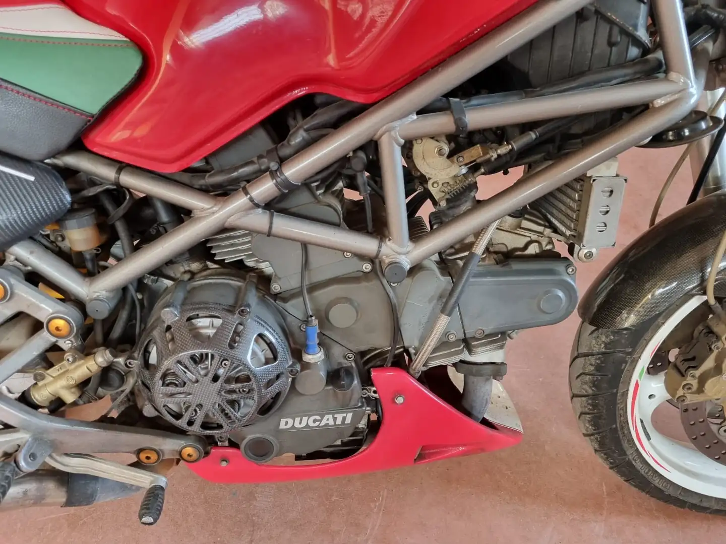 Ducati Monster 900 Ss - 2