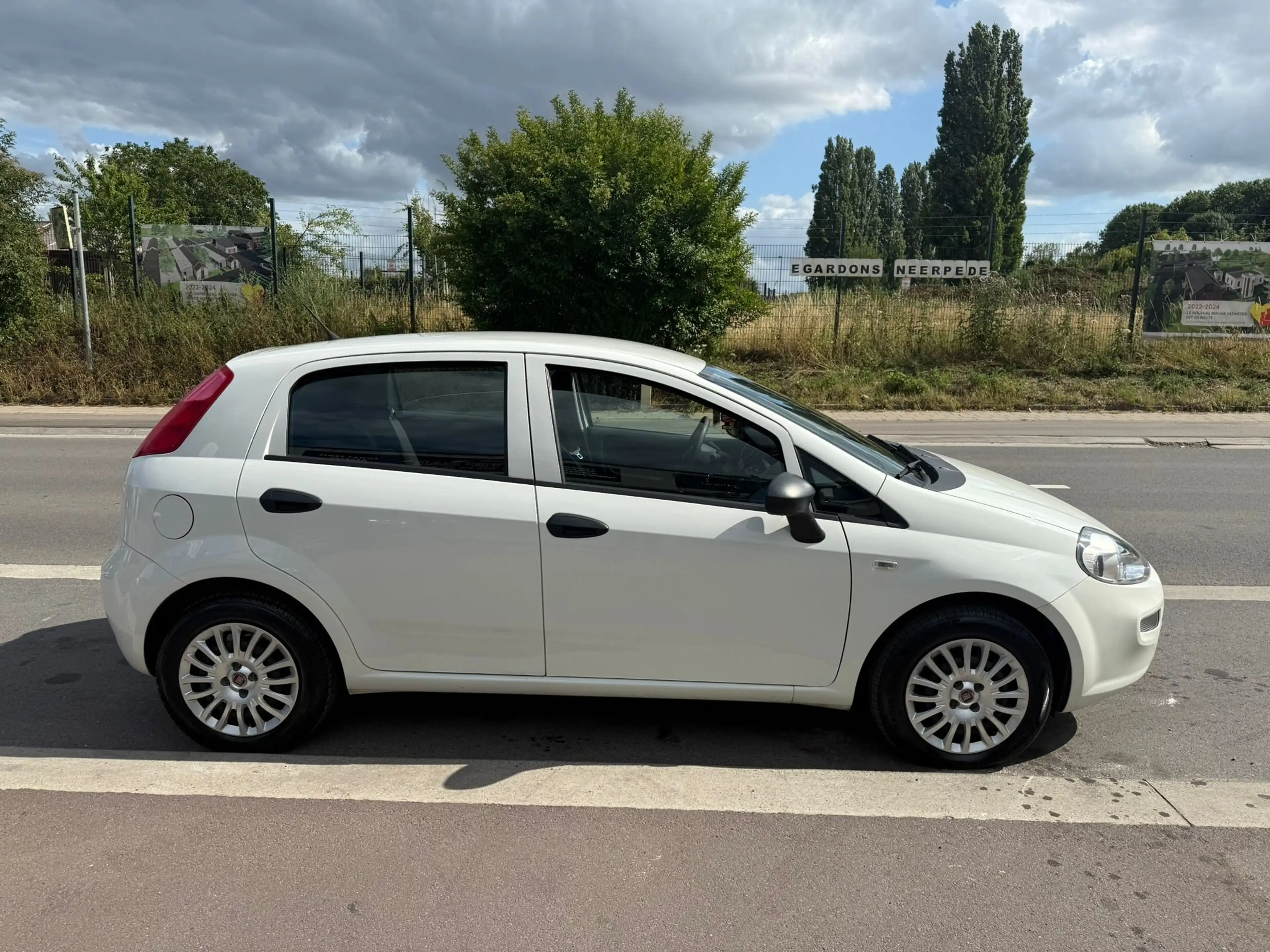 Fiat Punto 1.2i Easy**12M GARANTIE** — photo 4