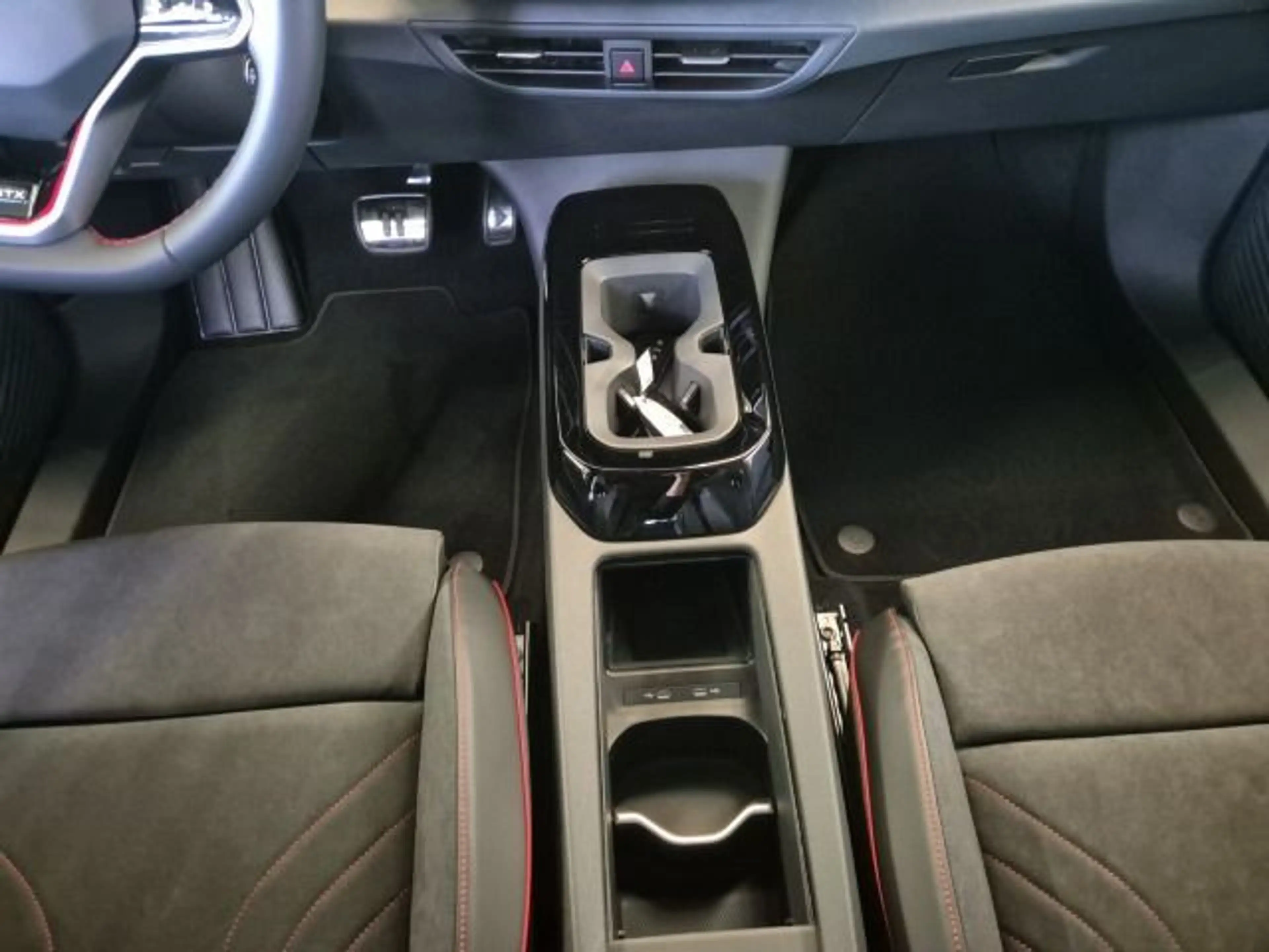 Volkswagen ID.5 GTX 4MOTION 250 kW (340 PS) 79 kWh 1-Gang-A — photo 14