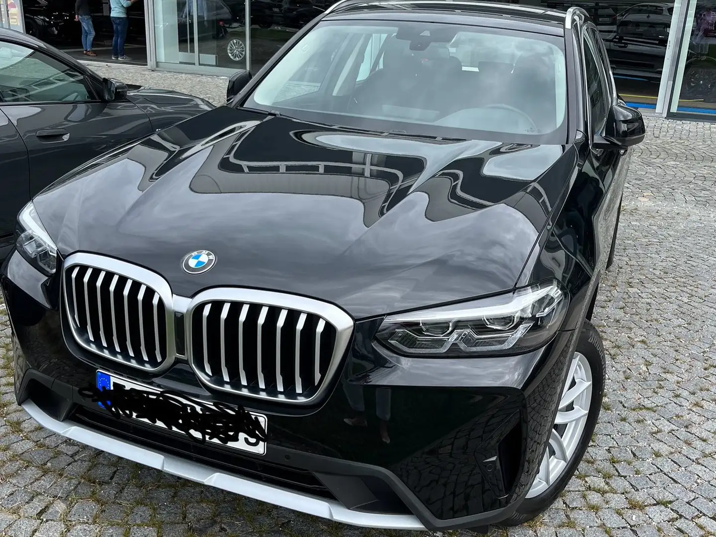 BMW X3 xDrive30i Aut. Black - 1