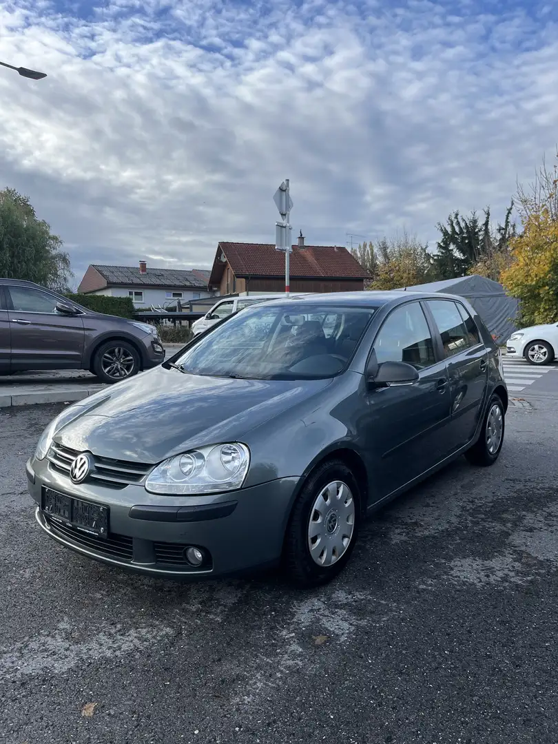 Volkswagen Golf Trendline Grün - 1