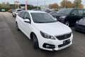Peugeot 308 Allure 1.2i PureTech 130cv EAT8 Entretien complet PEUGEOT à jour + Attelage + Jantes 17 Blanc - thumbnail 2