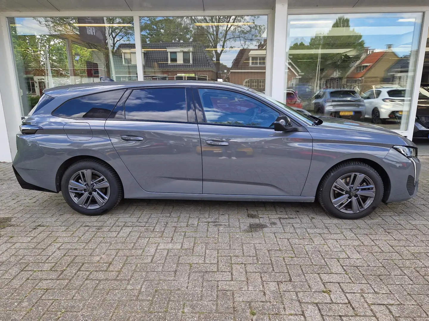 Peugeot 308 SW 1.2T 130PK Allure | AGR Stoel | Apple Carplay/A Gris - 2