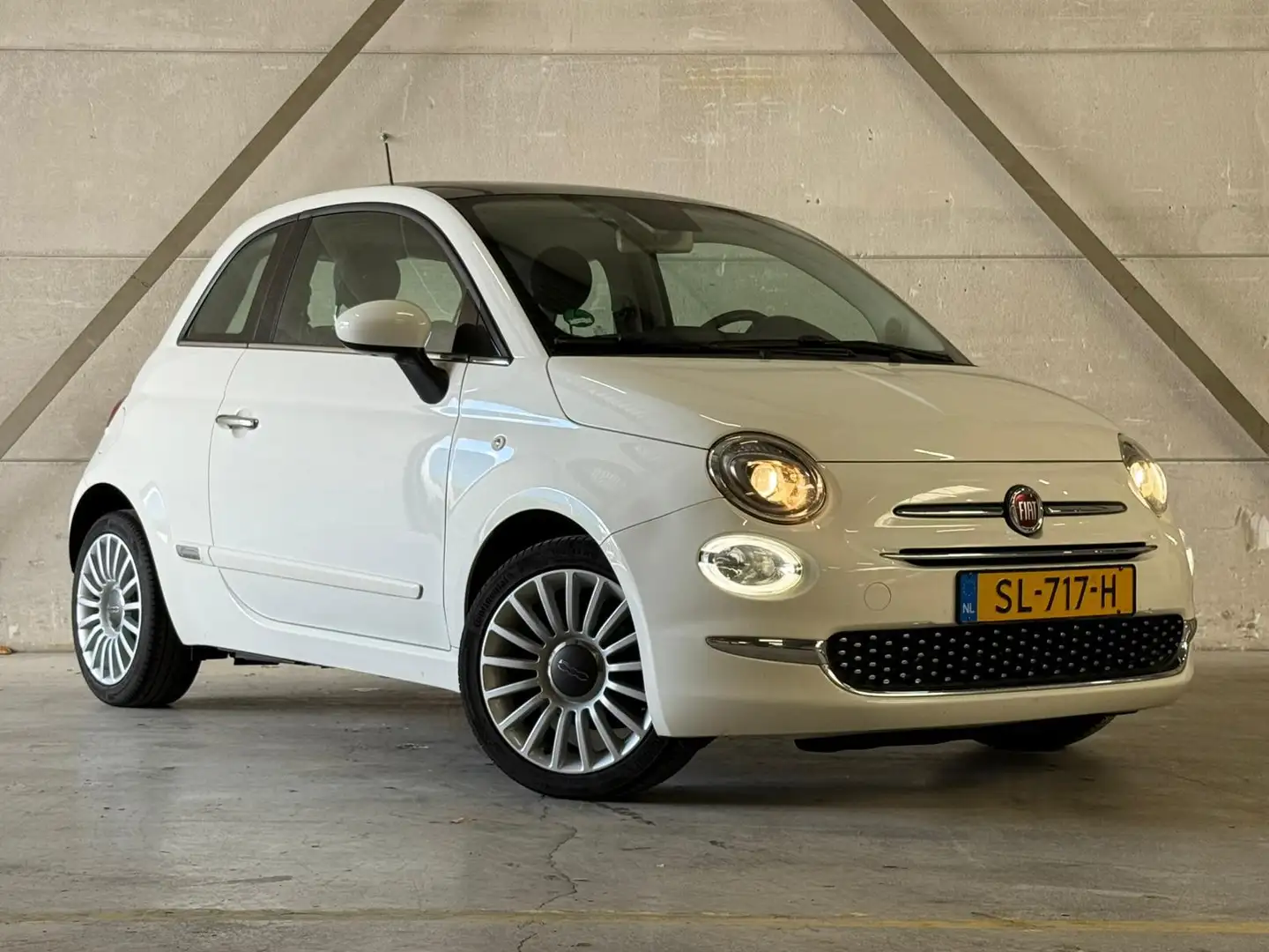 Fiat 500 0.9 TwinAir Turbo Lounge Automaat Pano Cruise White - 2