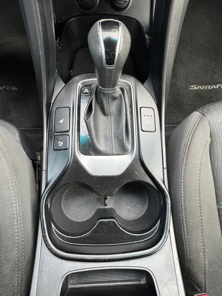 Hyundai SANTA FE снимка Hyundai SANTA FE
