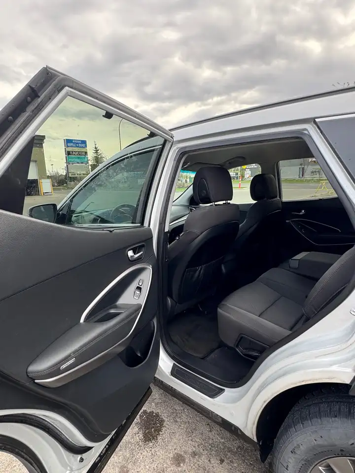 Hyundai SANTA FE снимка Hyundai SANTA FE