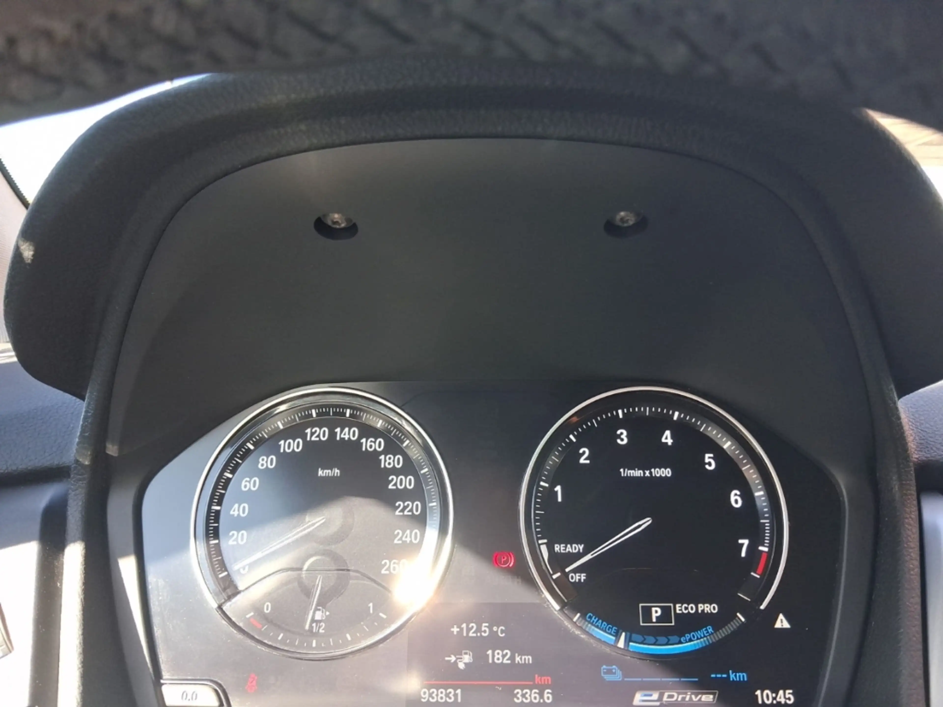 BMW 225 Active Tourer xe iPerformance Advantage Navi LED B — photo 12