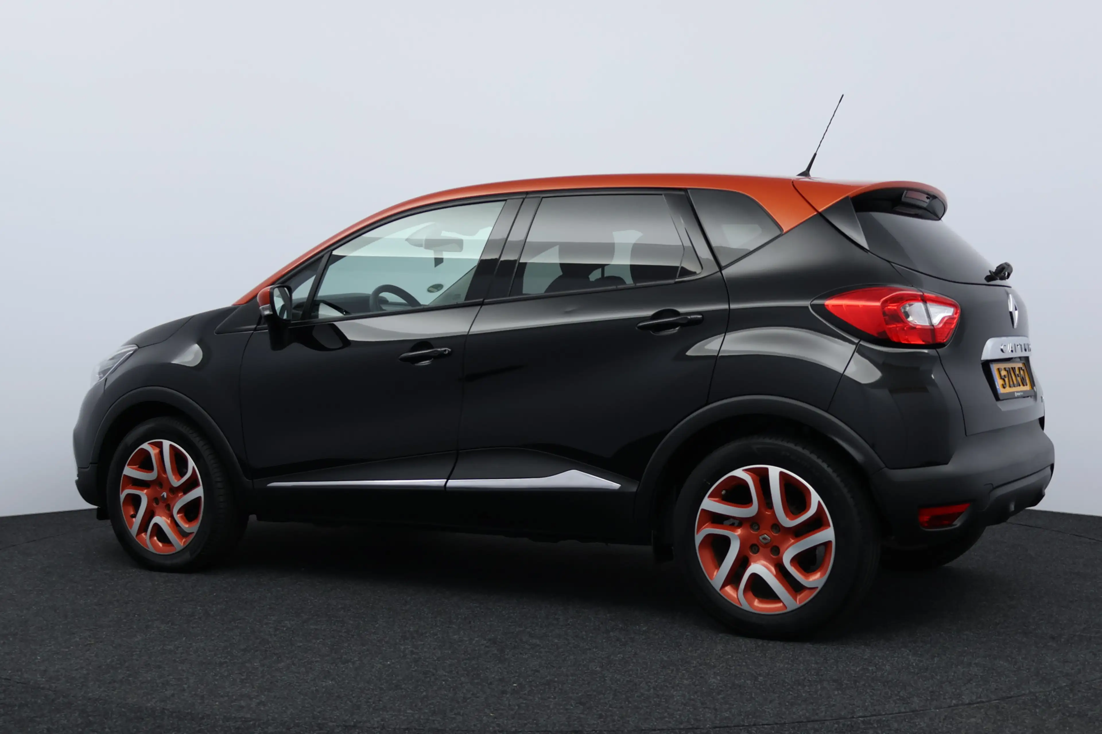 Renault Captur 0.9 TCe Expression/ Stoelverw!/ Camera/ 17''LMV/ K — photo 6