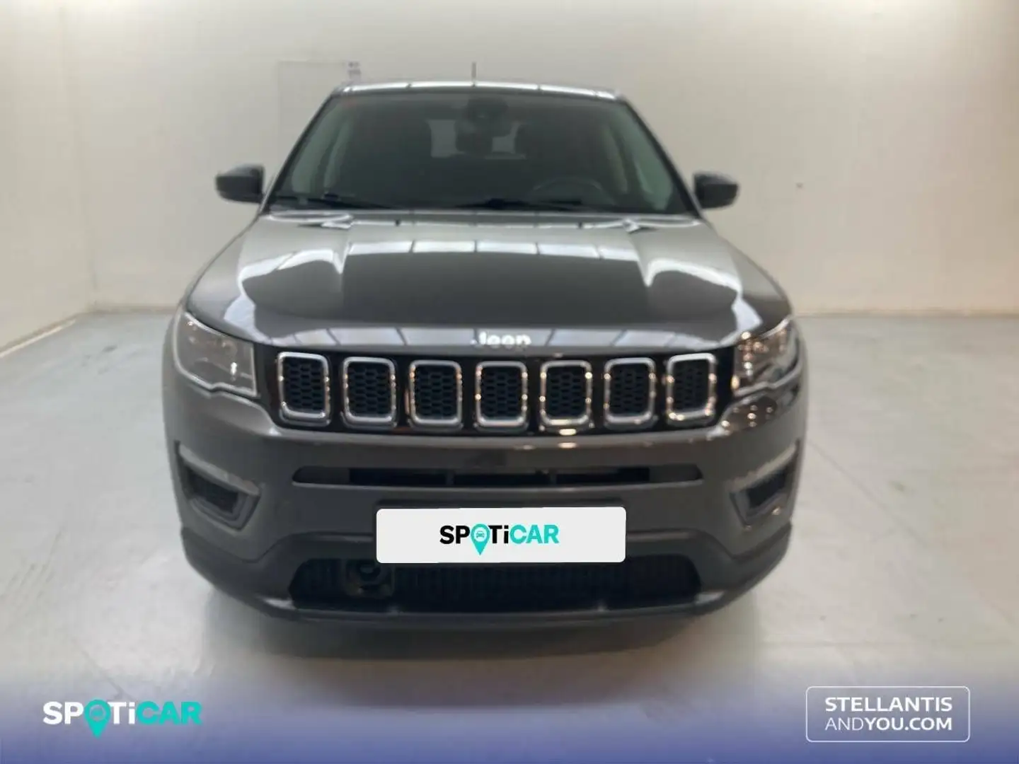 Jeep Compass 1.3 Gse T4 96kW (130CV)  MT FWD Sport Gris - 2