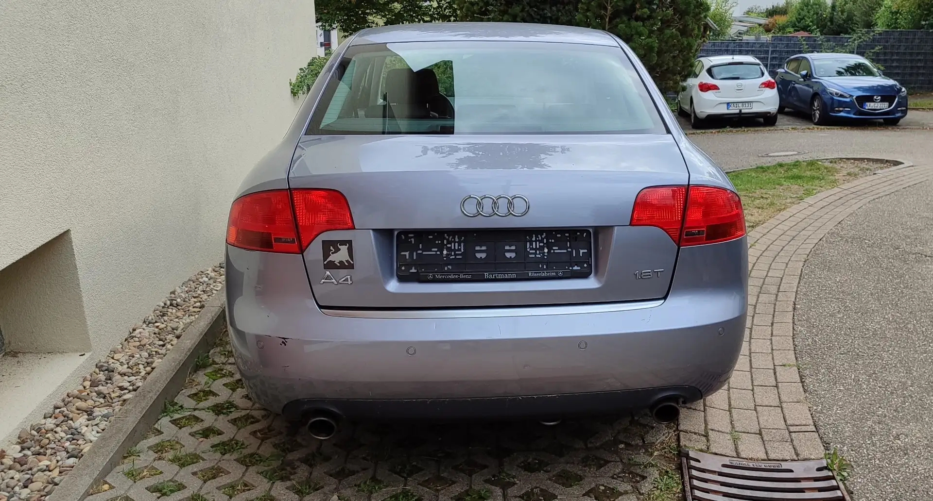 Audi A4 1.8 T Grau - 1