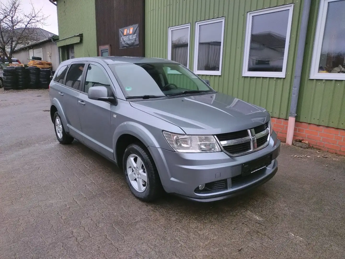 Dodge Journey 2.4, 7 Sitze, 1.Hd, TÜV ohne Mängel neu! Grau - 1