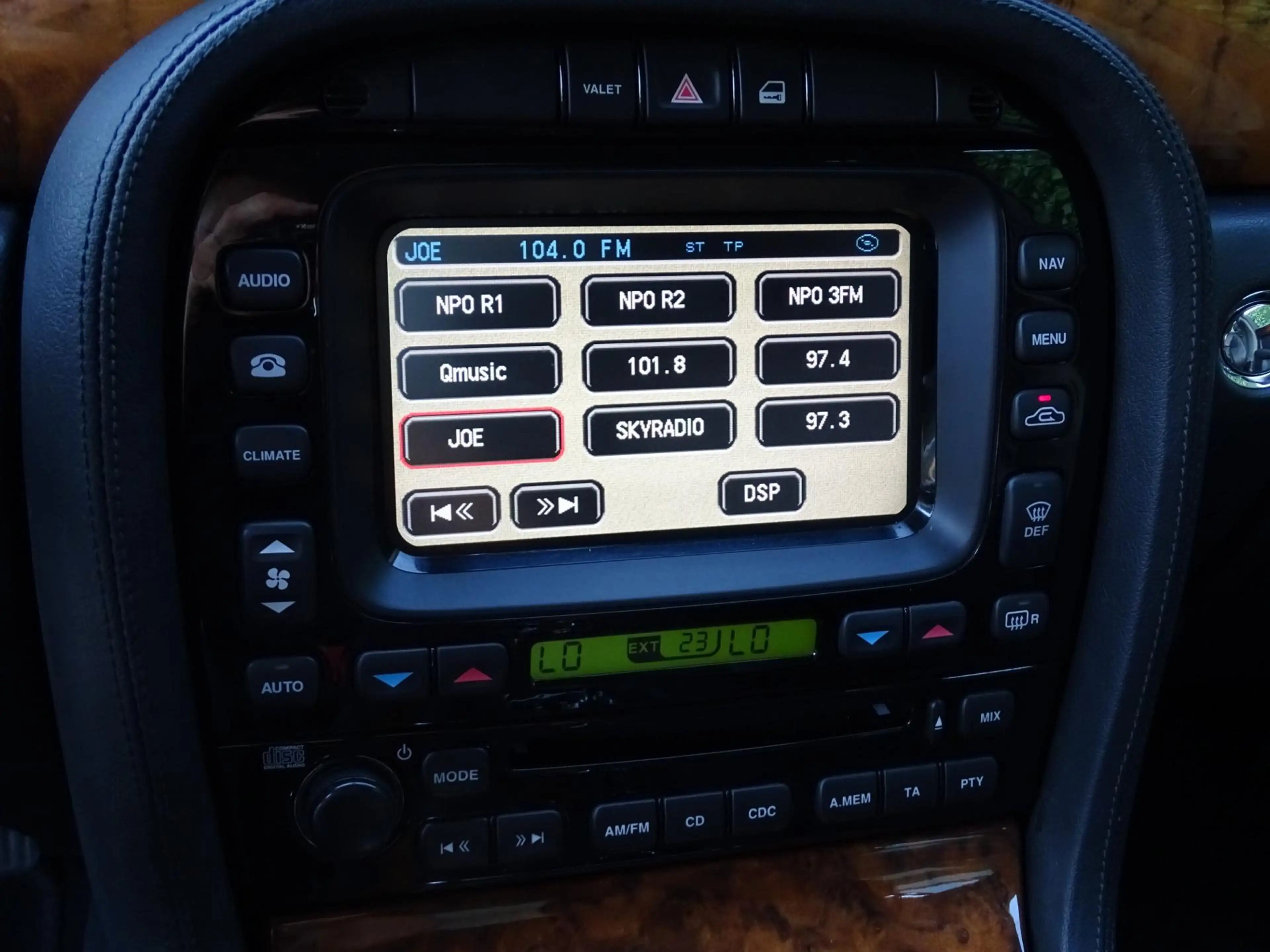 Jaguar XJ 3.0 V6 Sport | Youngtimer | Onderhoudshistorie aan — photo 7