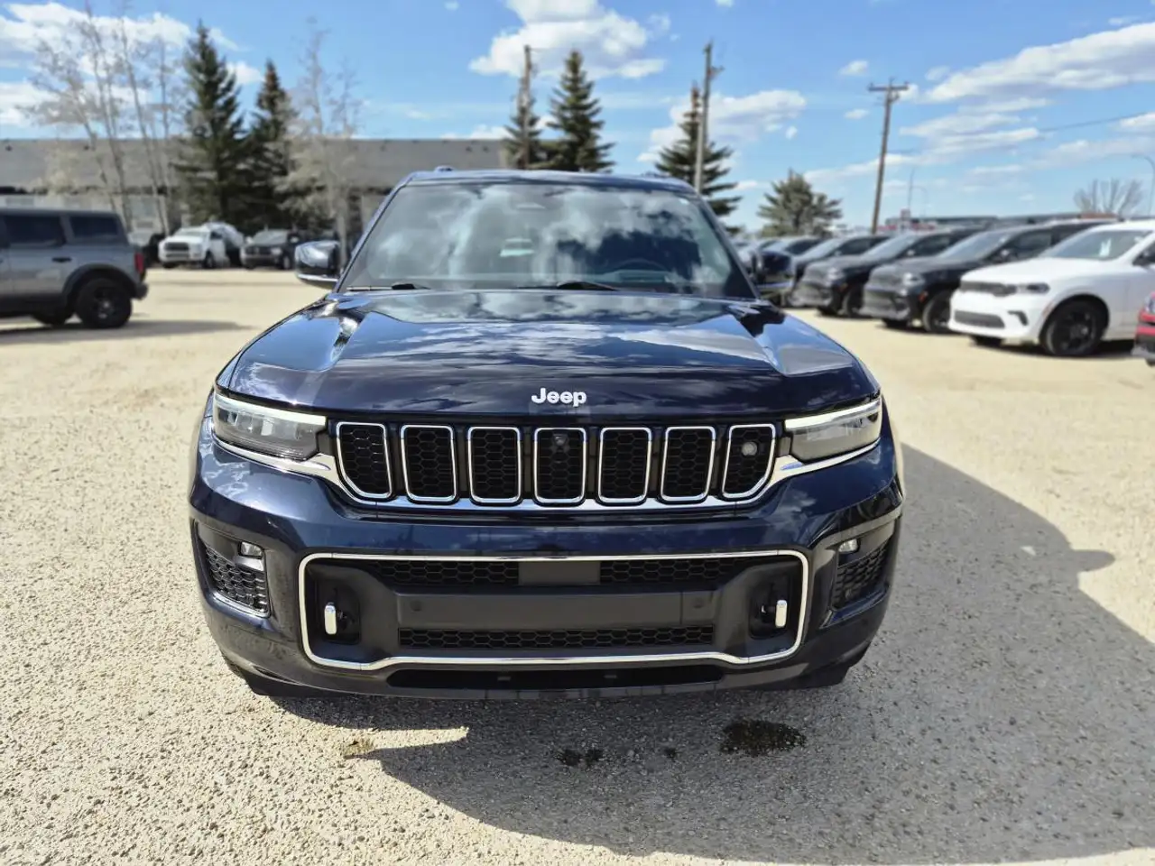Jeep Grand Cherokee снимка Jeep Grand Cherokee