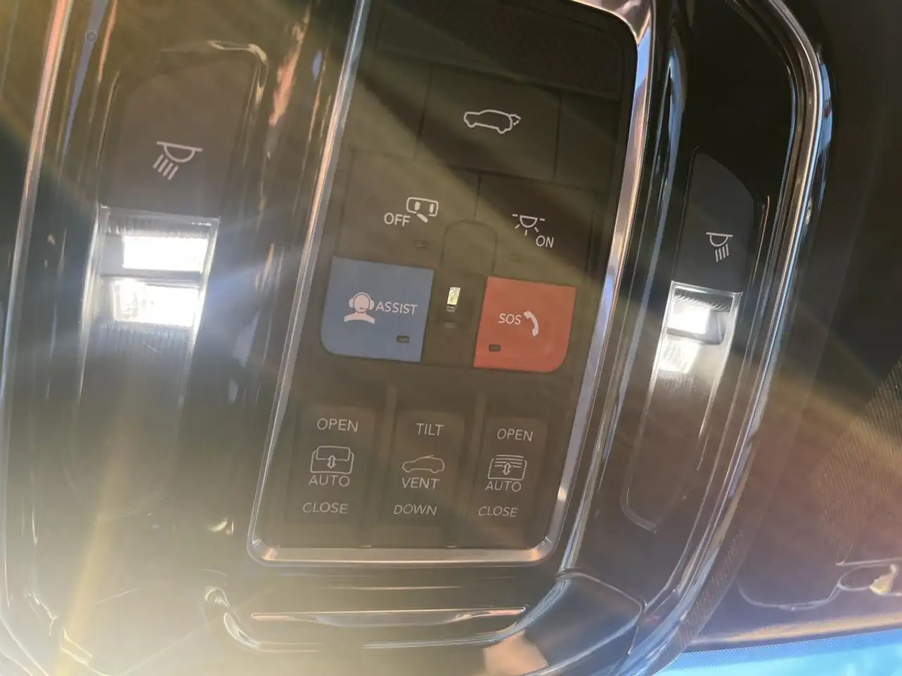 Jeep Grand Cherokee снимка Jeep Grand Cherokee