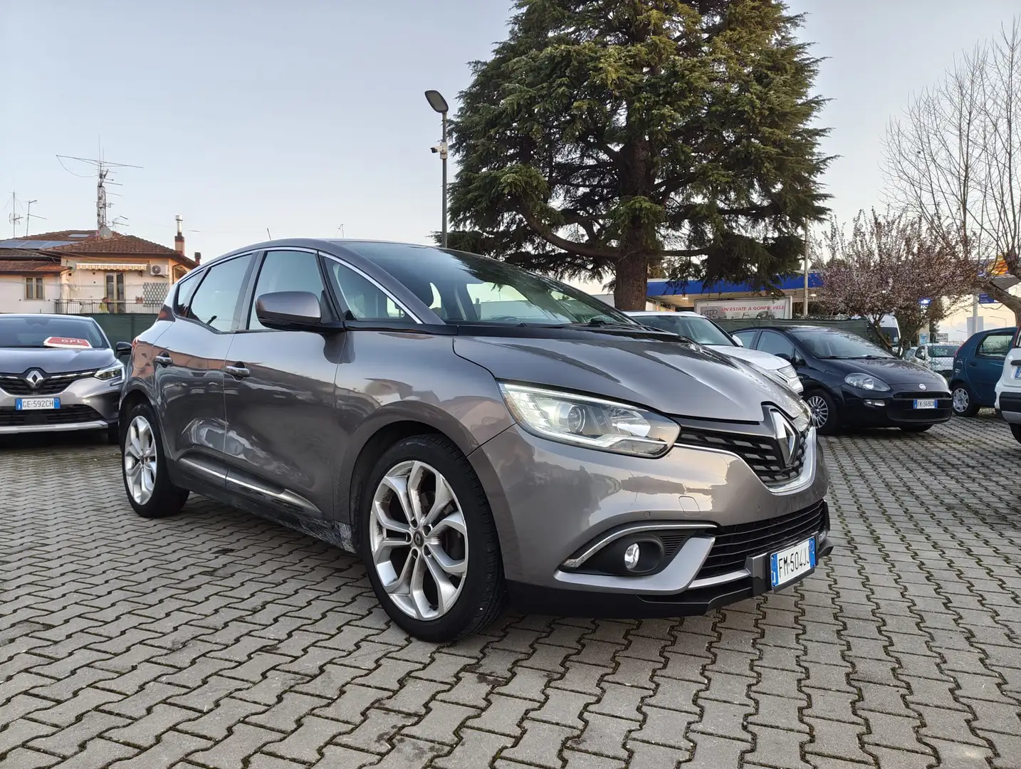 Renault Scenic Scenic IV 2017 1.5 dci energy Sport 110cv Grau - 1