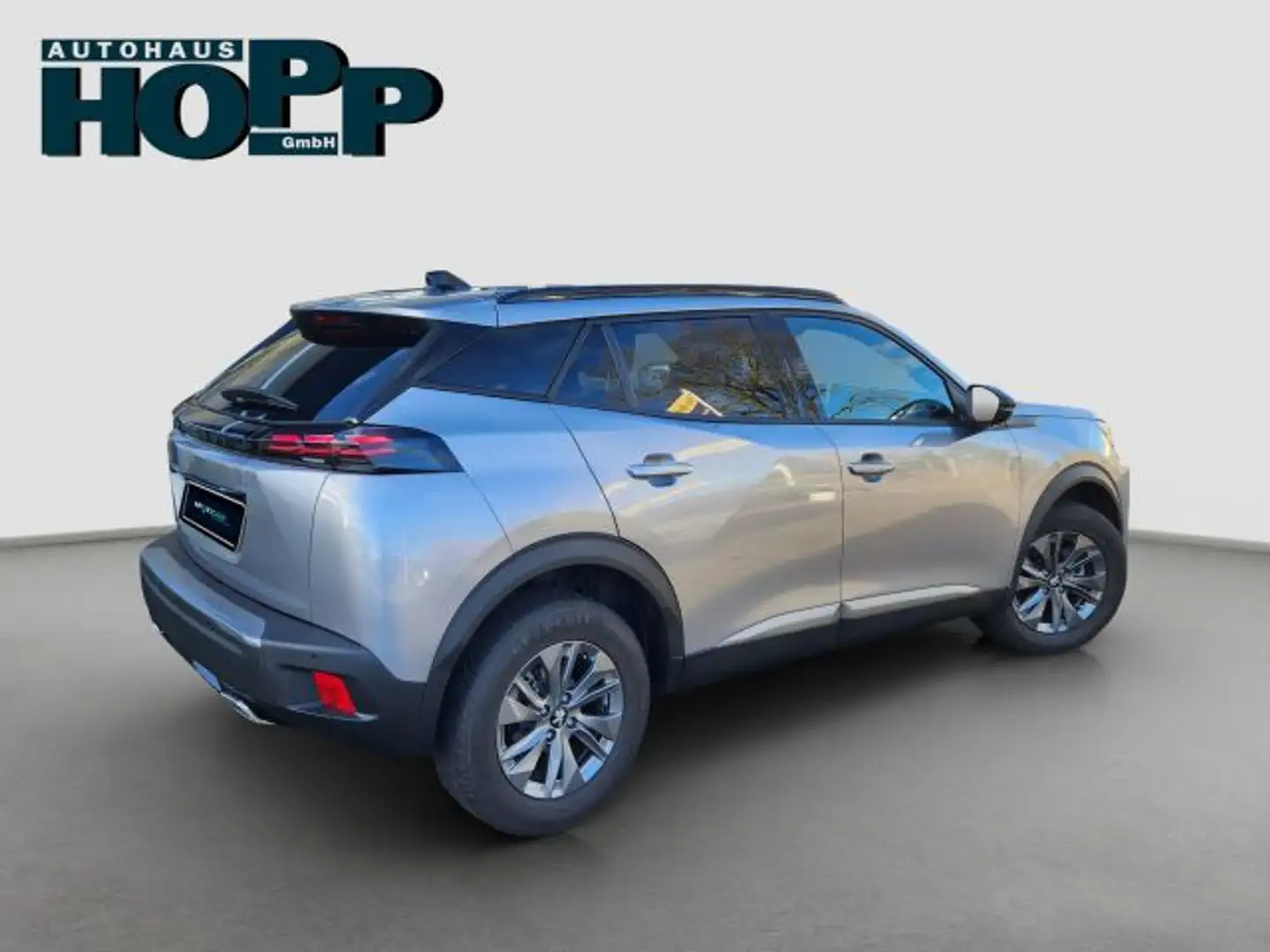 Peugeot 2008 PureTech 130 EAT8 Allure Silber - 2