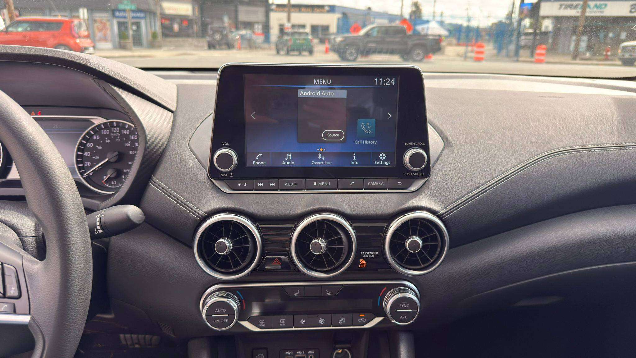 2024 Nissan Sentra — view 12
