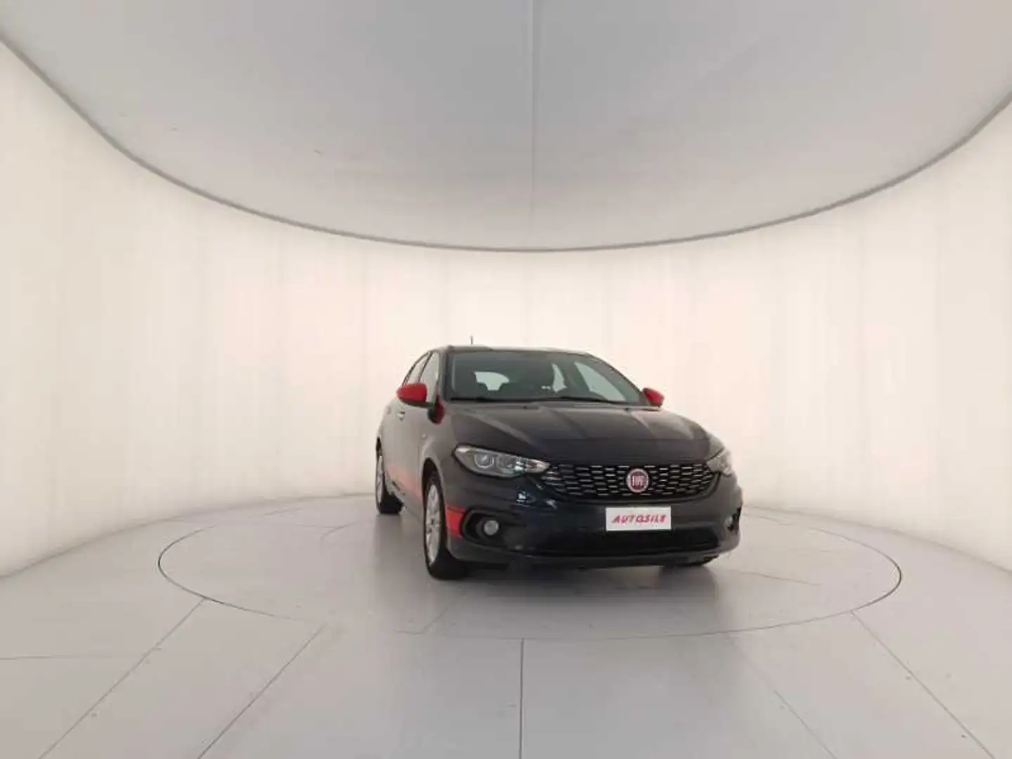 Fiat Tipo 5 porte II 2016 5p 1.6 mjt Lounge s&s 120cv Negru - 2