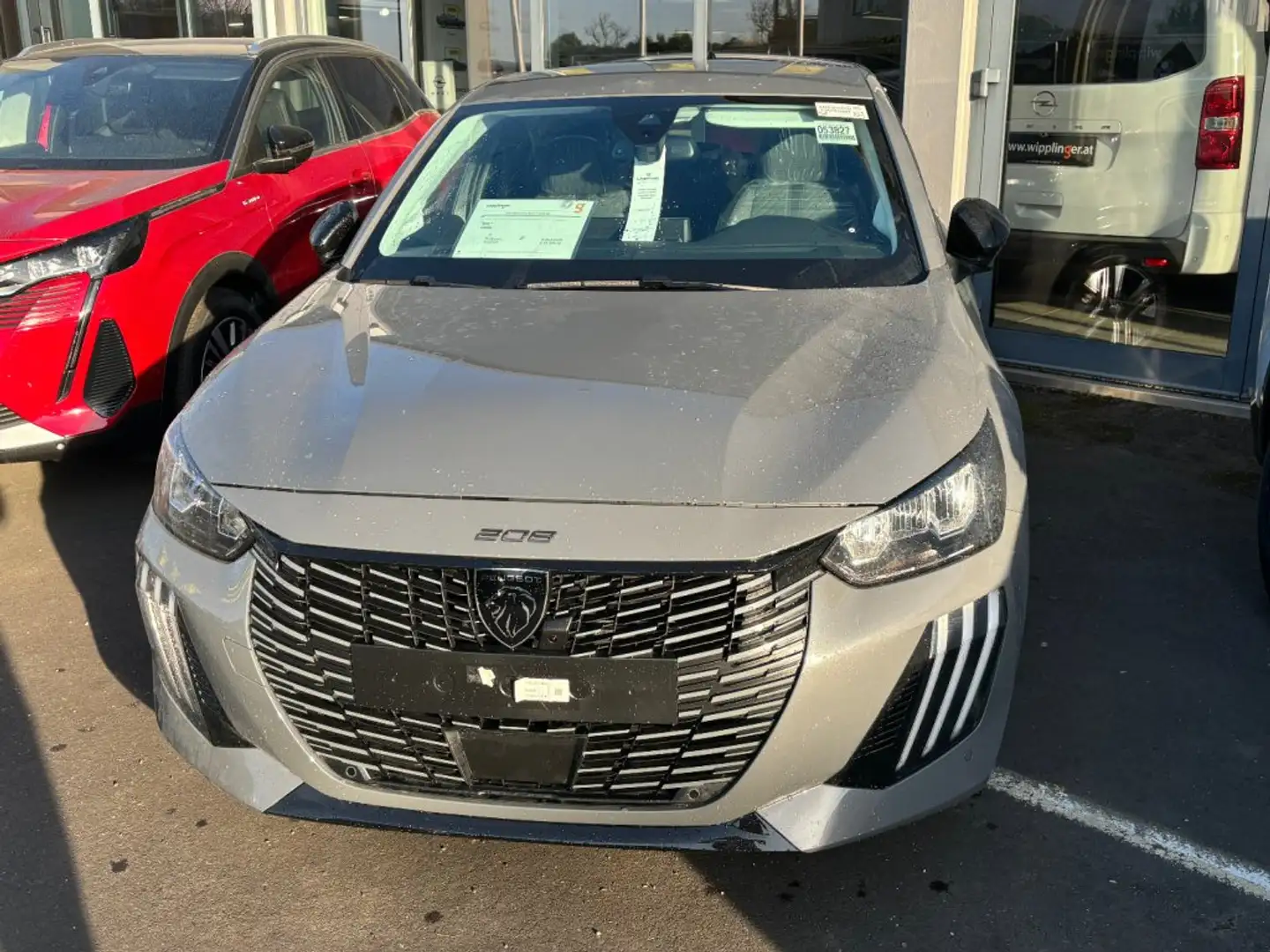 Peugeot 208 Allure Pure Tech 100PS 6G Grau - 2