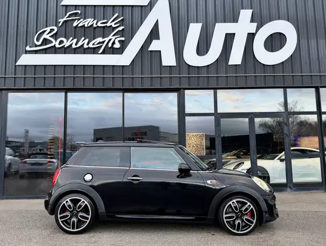 MINI John Cooper Works JOHN COOPER WORKS F56 2.0 Turbo 231 ch BVAS / Toit ouvrant / Harman Kardon / Têt