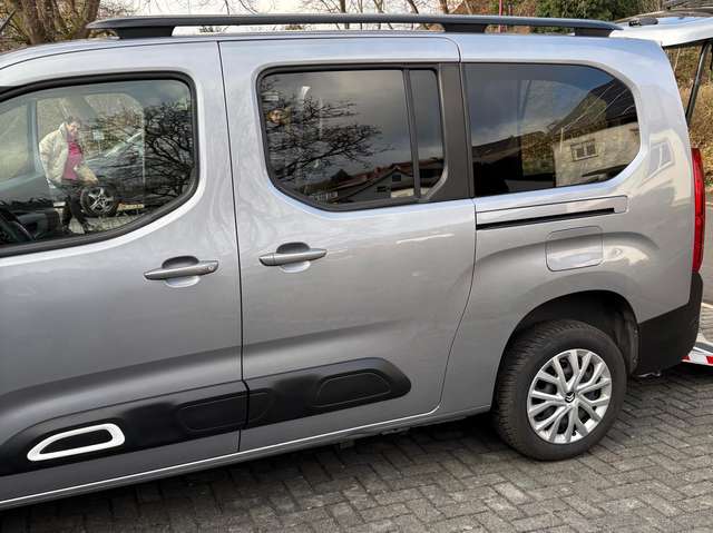 Imagine Citroen Berlingo Berlingo XL BlueHDi 130 EAT8 SHINE