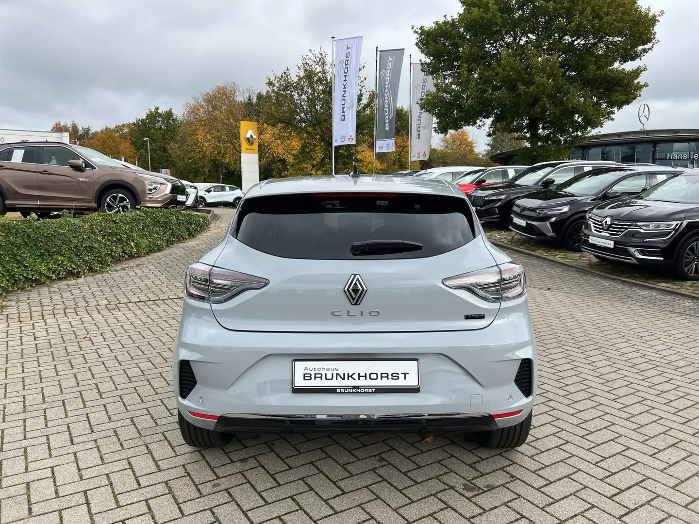 Renault Clio Hybrid 145 Techno LED+Navi+SHZ Grau - 2