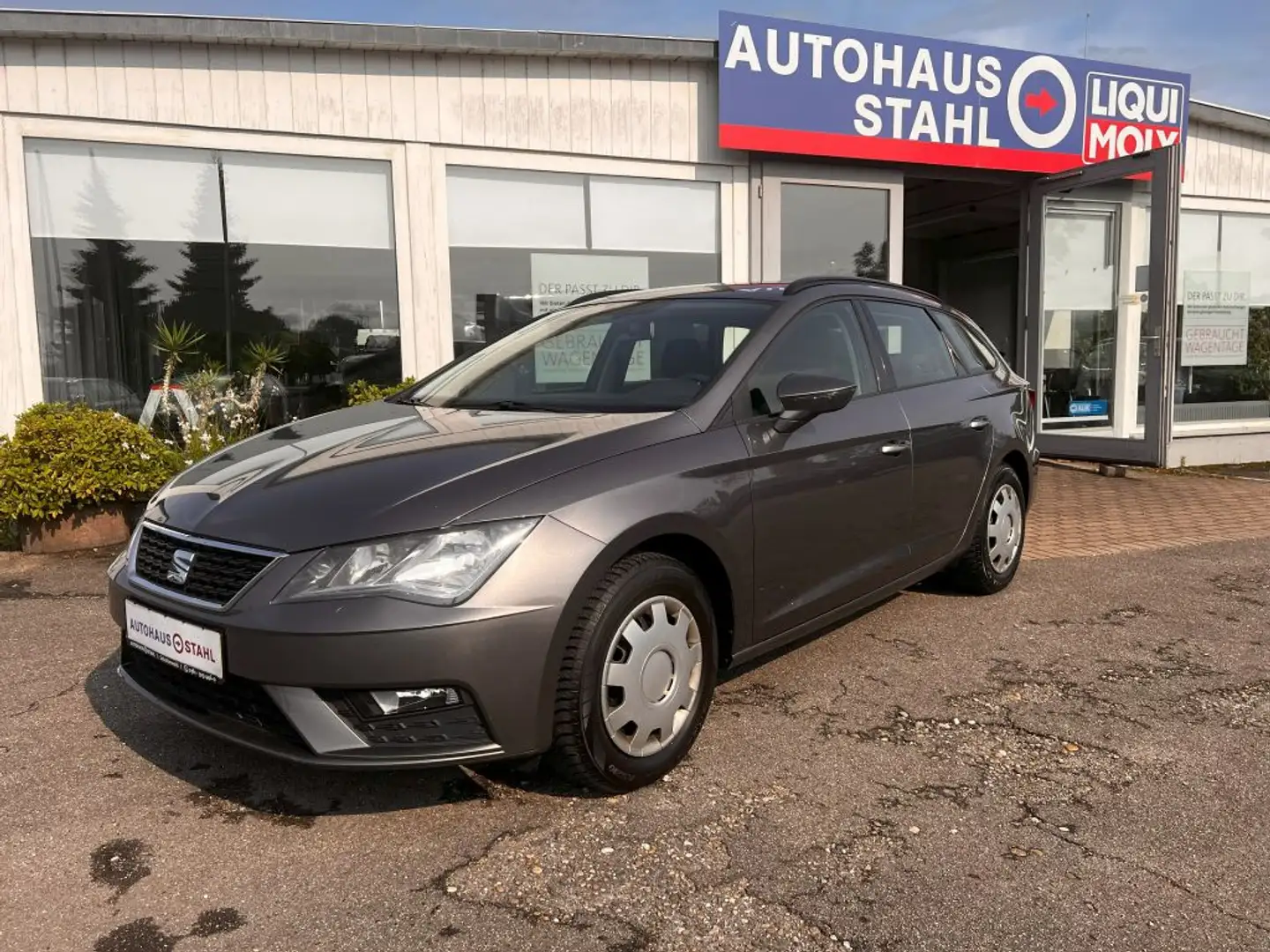 SEAT Leon ST 1.2 TSI Start&Stop Reference Grau - 1