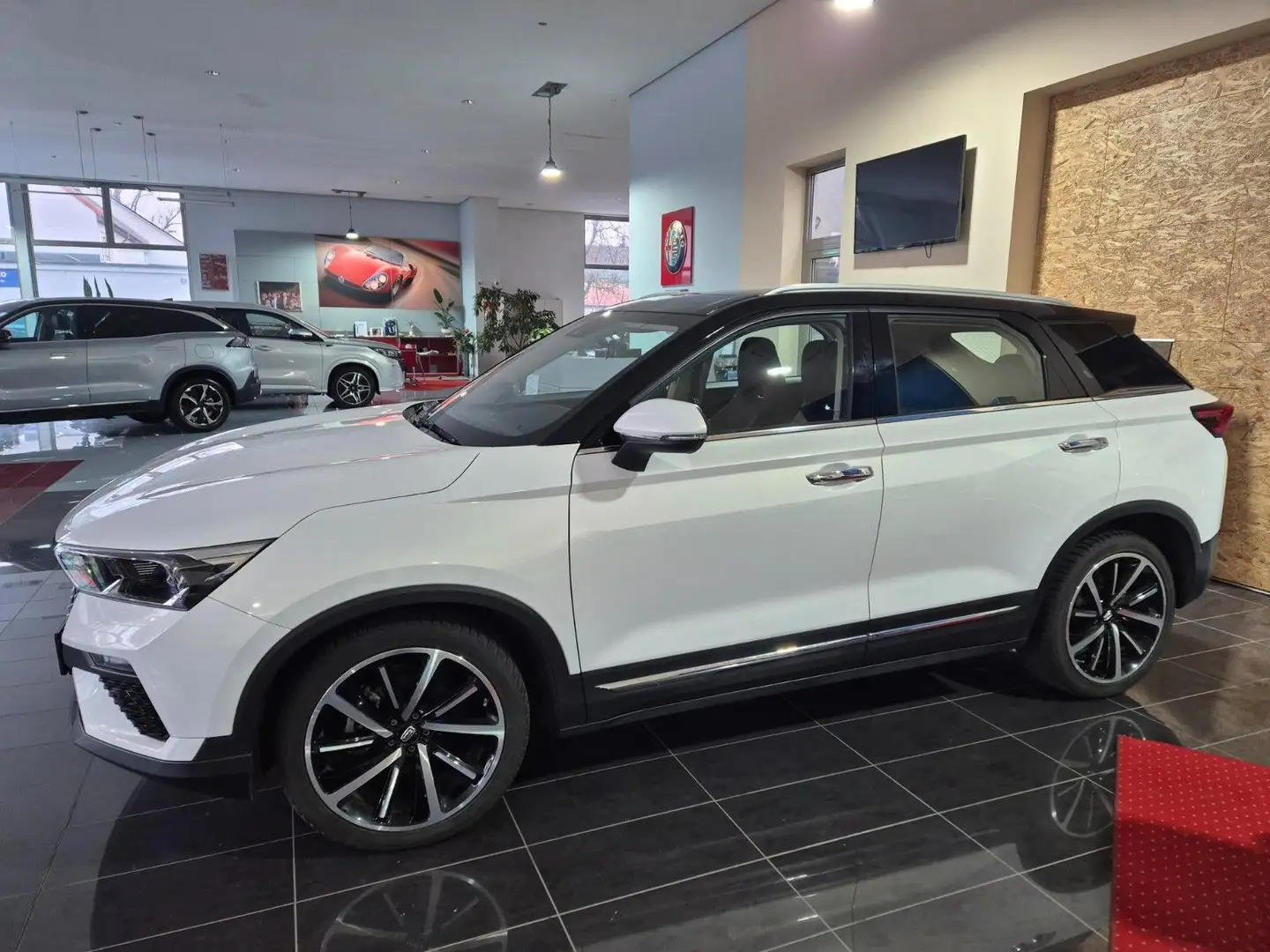 Sonstige Marken Sonstige FAW BESTUNE T77 Weiß - 1