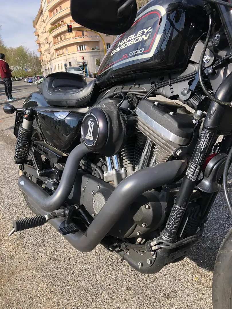 Harley-Davidson Roadster X 1200 Noir - 1
