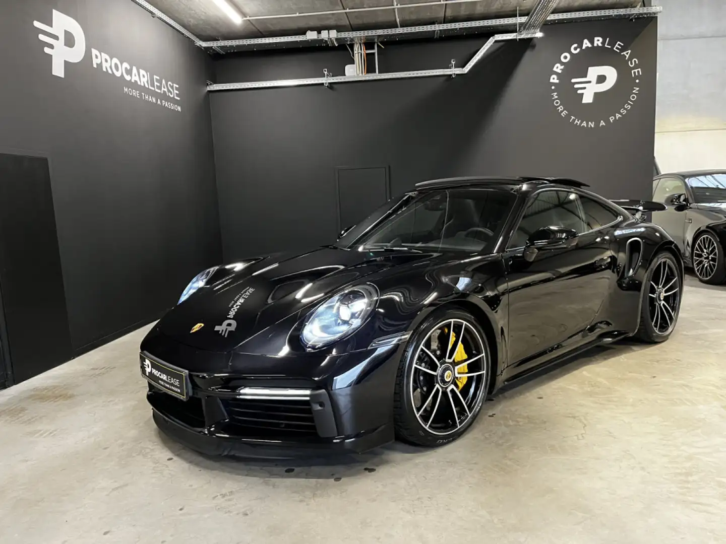Porsche 992 911/992 TURBO S/360°/SCHIEBED/21/AKRAPOVIC AUSP Noir - 1