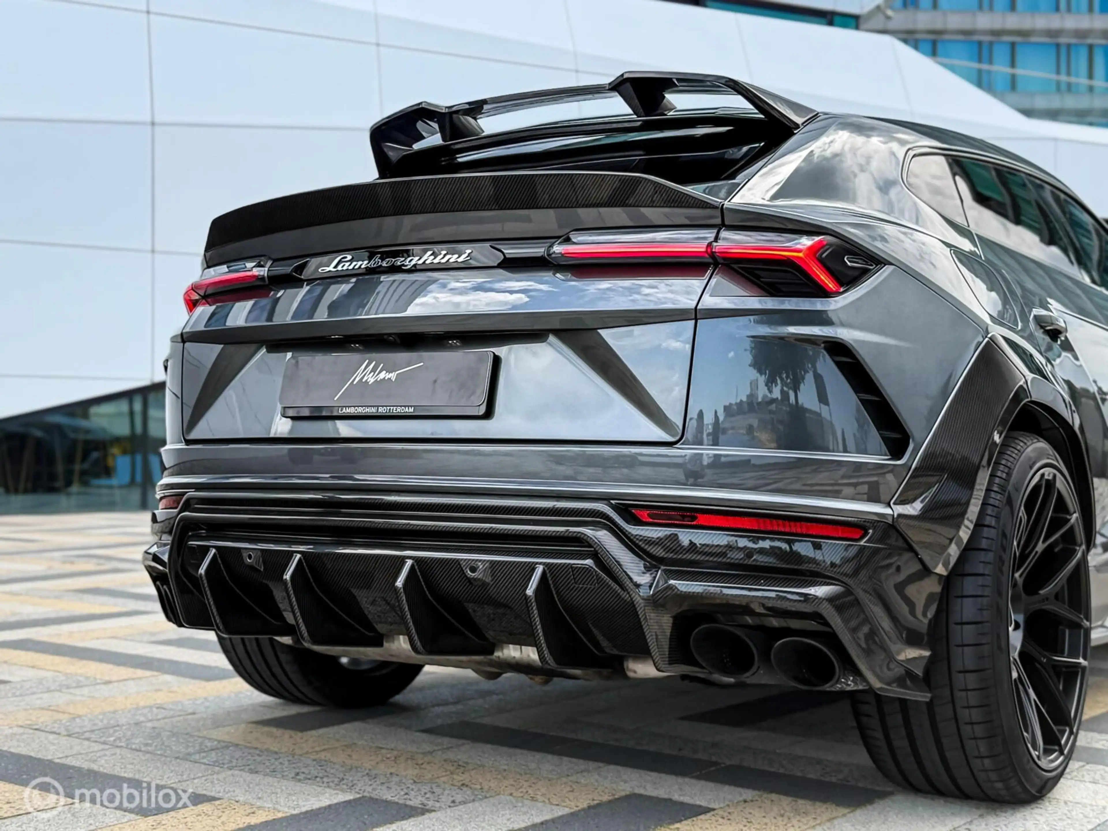 Lamborghini Urus 4.0 V8 Widebody Carbon 735pk | Dealer OH — photo 12