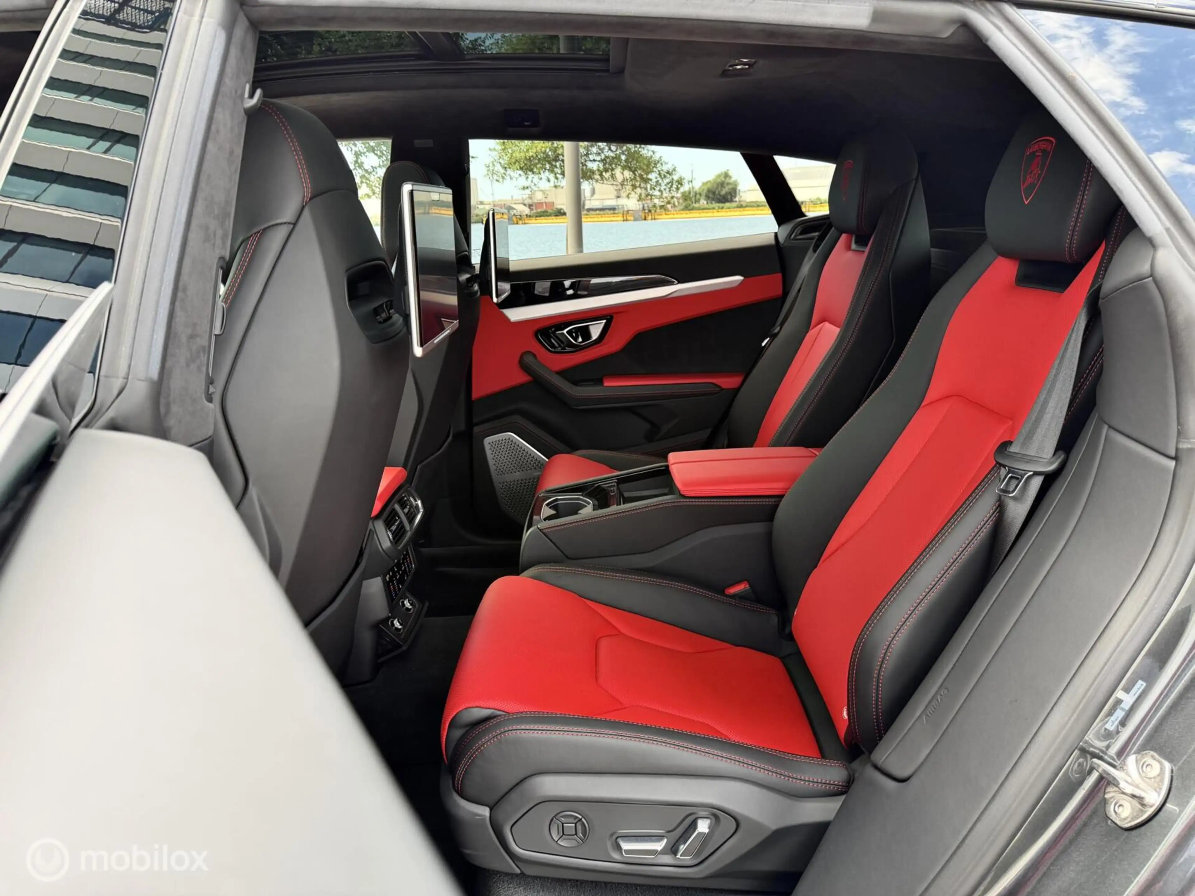 Lamborghini Urus 4.0 V8 Widebody Carbon 735pk | Dealer OH — photo 24