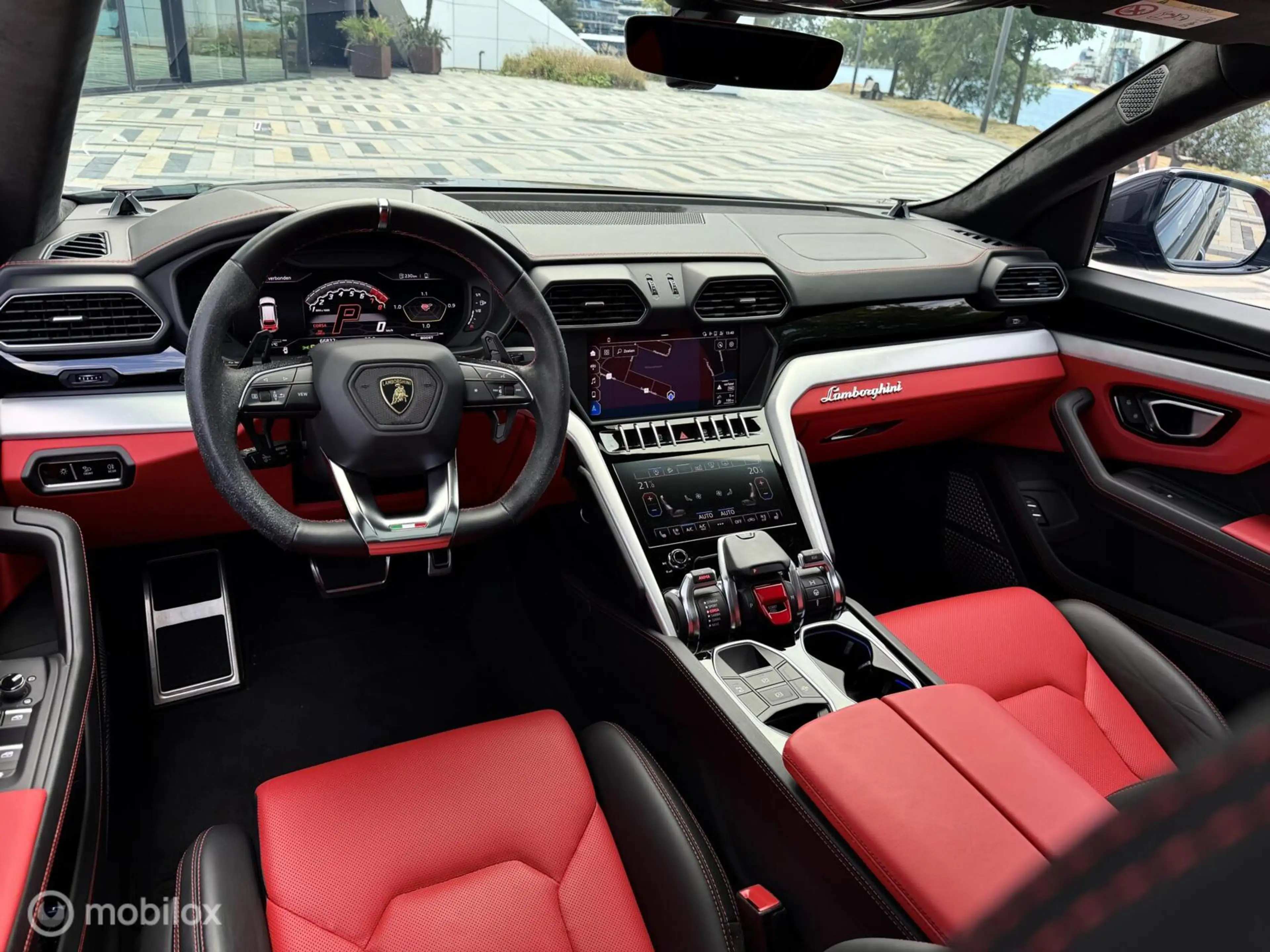 Lamborghini Urus 4.0 V8 Widebody Carbon 735pk | Dealer OH — photo 31