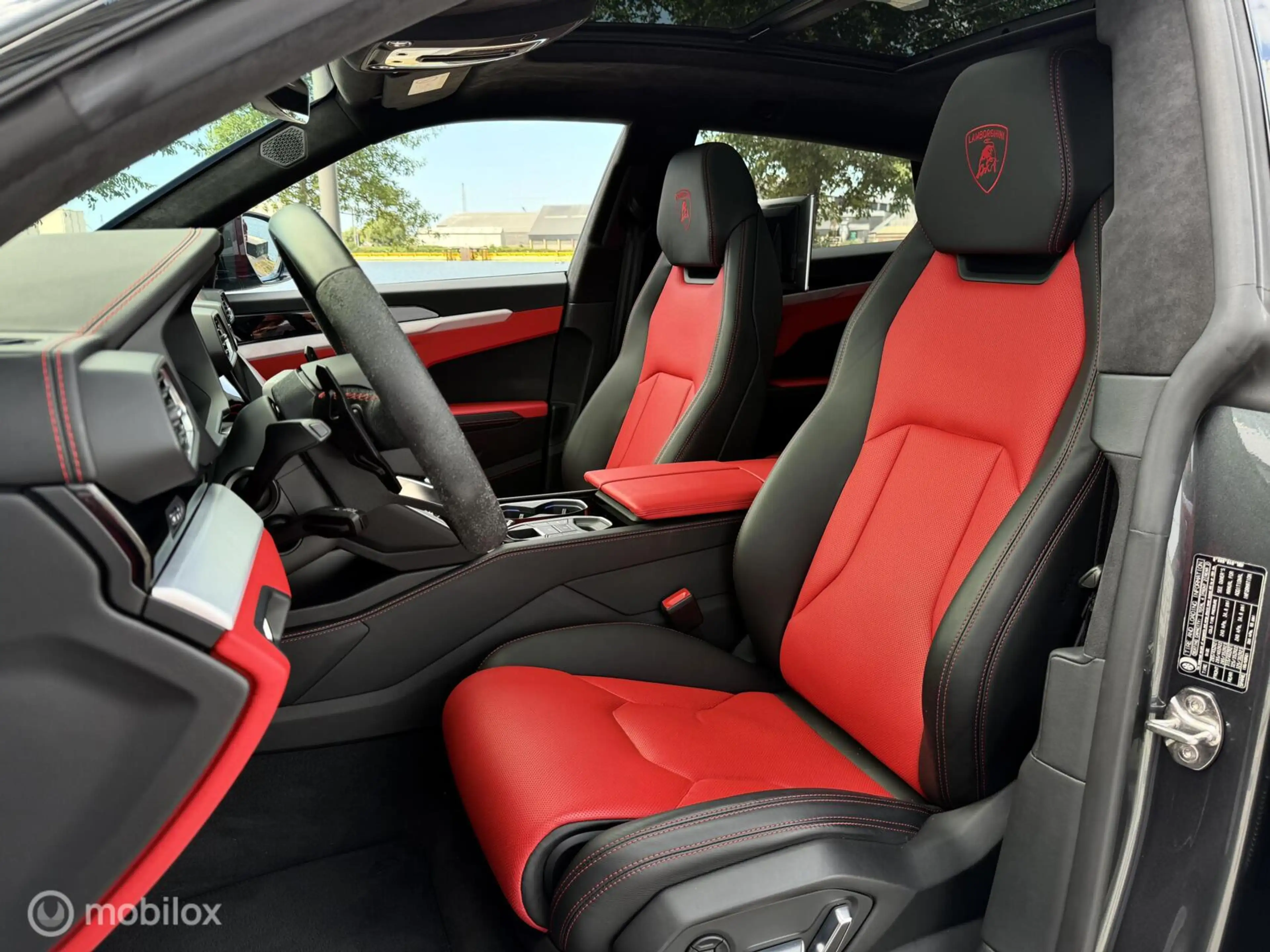 Lamborghini Urus 4.0 V8 Widebody Carbon 735pk | Dealer OH — photo 18