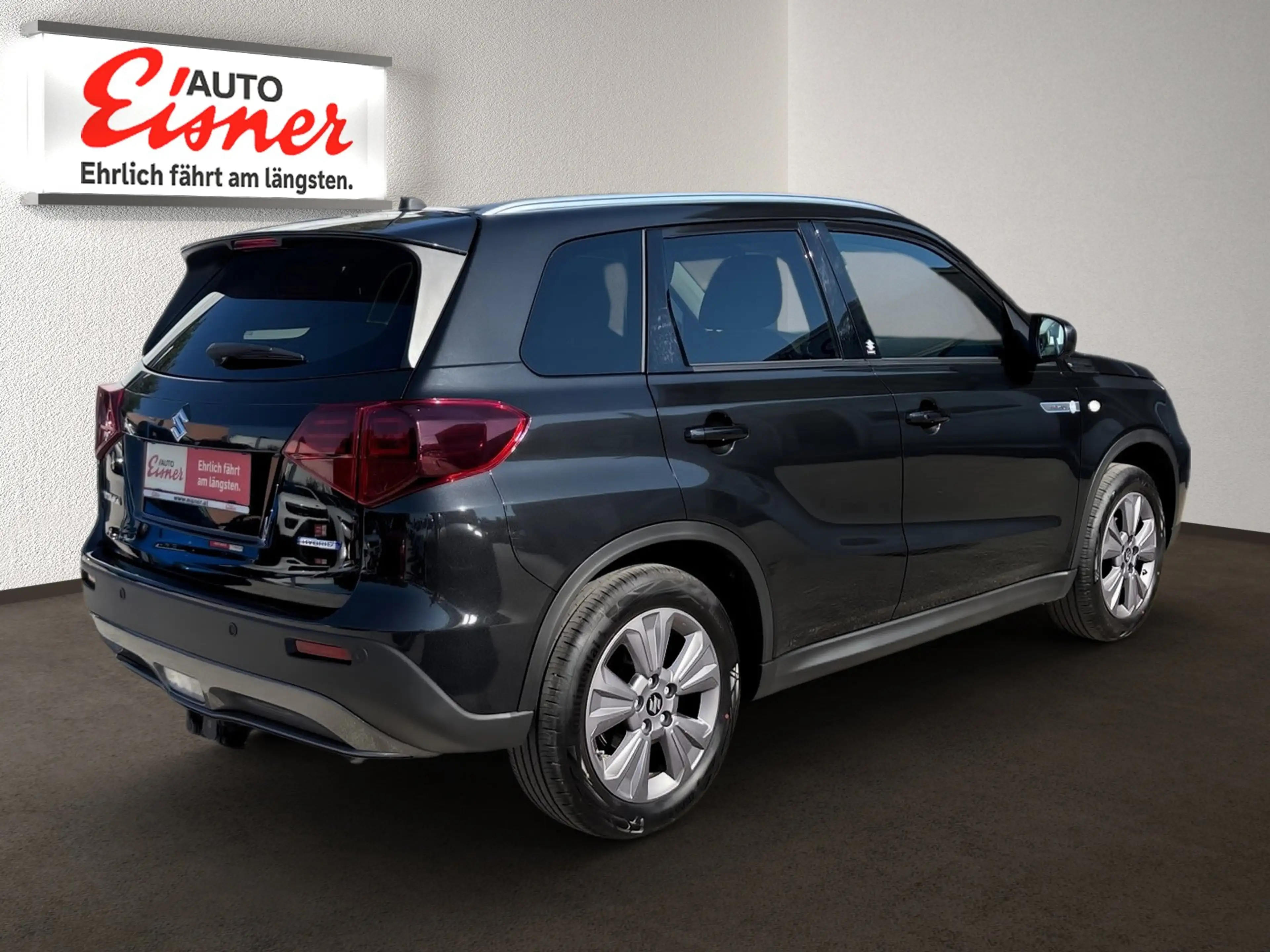 Suzuki Vitara 1.4 DITC Shine Allgrip Facelift Kam. LED — photo 12