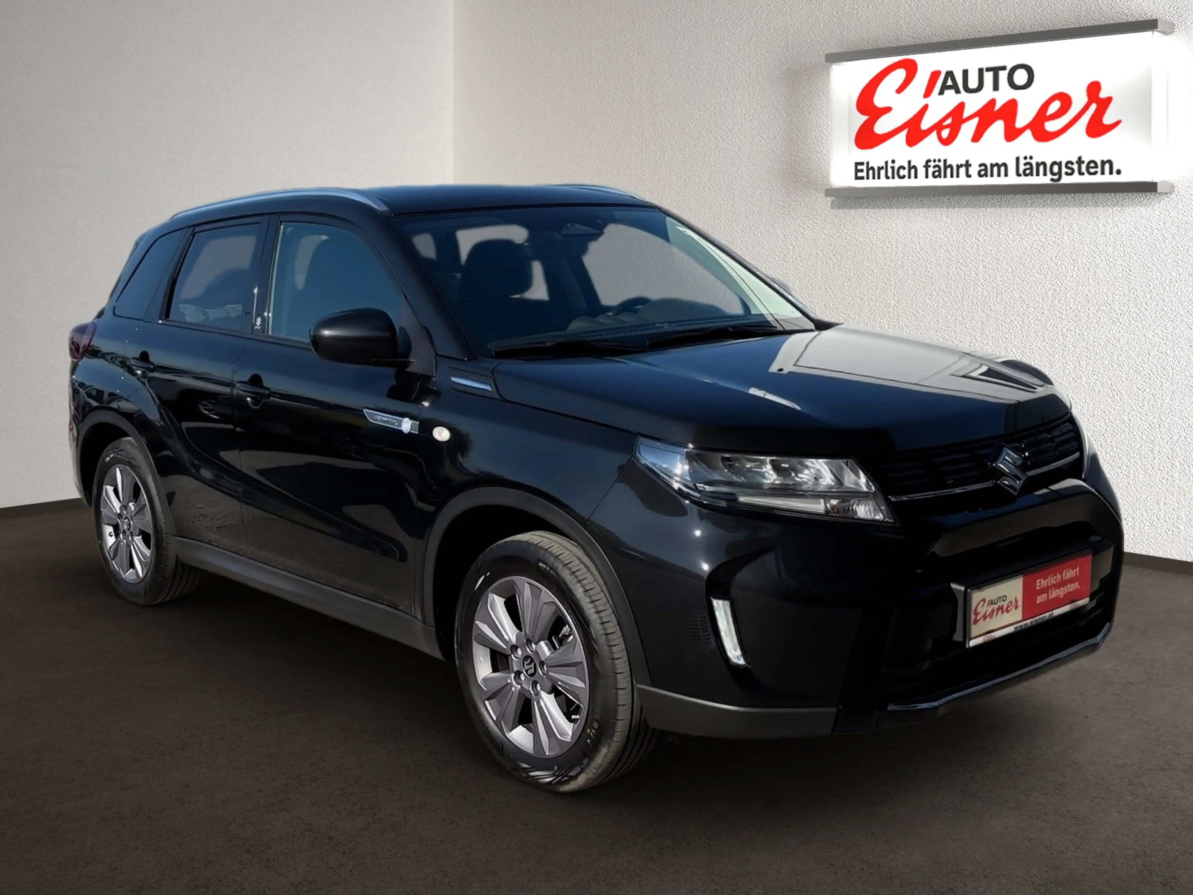 Suzuki Vitara 1.4 DITC Shine Allgrip Facelift Kam. LED — photo 14